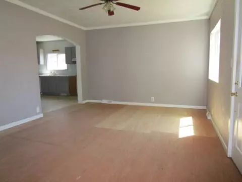 1267 E Chestnut St, Canton, IL 61520 photo 7