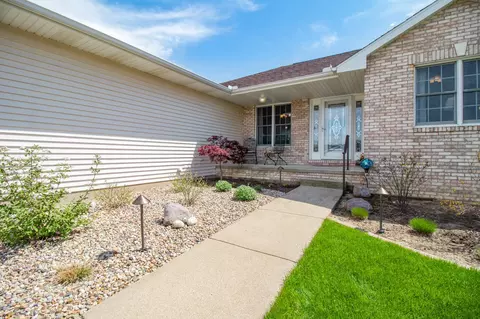 916 Dennis Dr, Eureka, IL 61530 photo 38