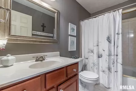 916 Dennis Dr, Eureka, IL 61530 photo 20