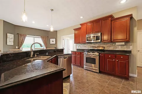 8711 W Bartell Dr, Mapleton, IL 61547 photo 12