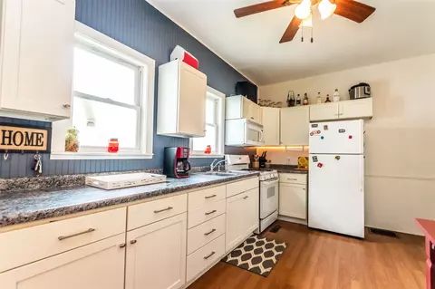 208 E 3rd St, Gridley, IL 61744 photo 9
