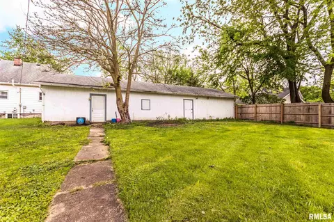 208 E 3rd St, Gridley, IL 61744 photo 26