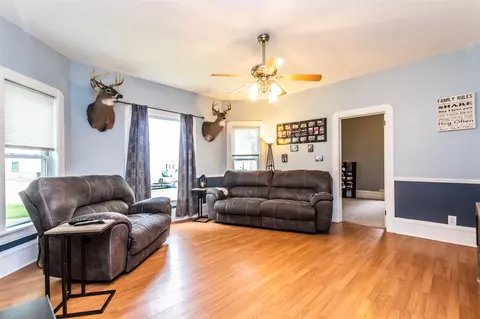 208 E 3rd St, Gridley, IL 61744 photo 4