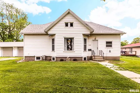 208 E 3rd St, Gridley, IL 61744 photo 1