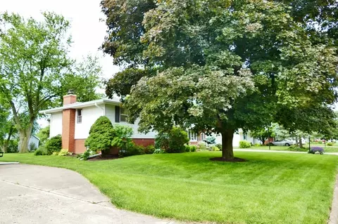 940 E Marshall St, Morton, IL 61550 photo 4