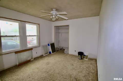 403 W Burton St, Eureka, IL 61530 photo 6