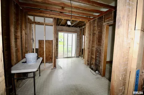 403 W Burton St, Eureka, IL 61530 photo 7