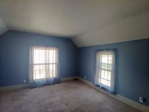 883 E Chestnut St, Canton, IL 61520 photo 11