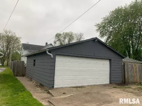 883 E Chestnut St, Canton, IL 61520 photo 19