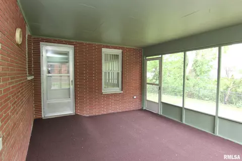 117 N Kickapoo Ter, Peoria, IL 61604 photo 40