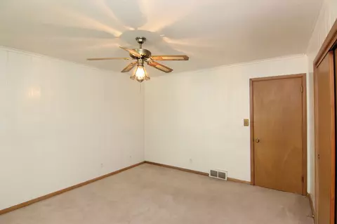 117 N Kickapoo Ter, Peoria, IL 61604 photo 26