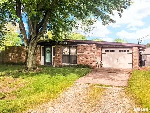 13106 Cedar St, Manito, IL 61546 photo 2