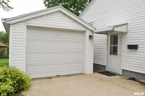 1805 N 11th St, Pekin, IL 61554 photo 25