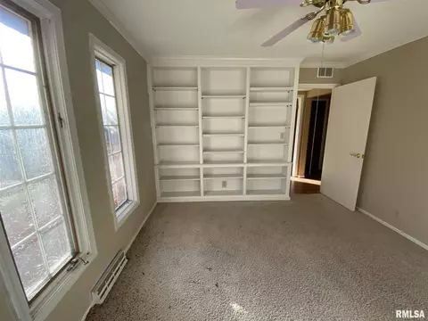 10 Heath Ct, Macomb, IL 61455 photo 21