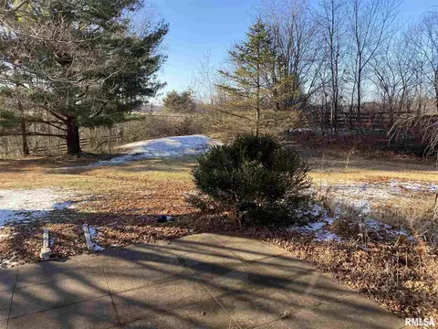 10 Heath Ct, Macomb, IL 61455 photo 25