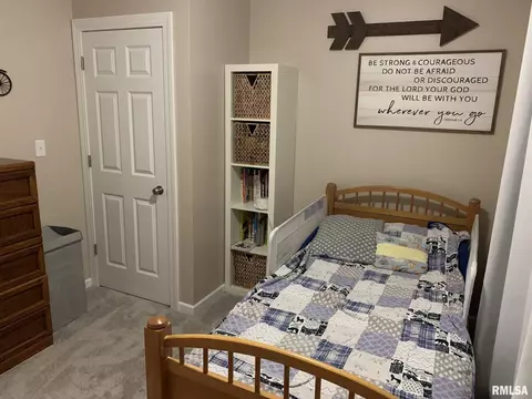 708 Bobby Ave, Macomb, IL 61455 photo 33