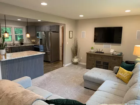 708 Bobby Ave, Macomb, IL 61455 photo 12