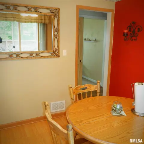 511 Hamilton St, Washington, IL 61571 photo 9