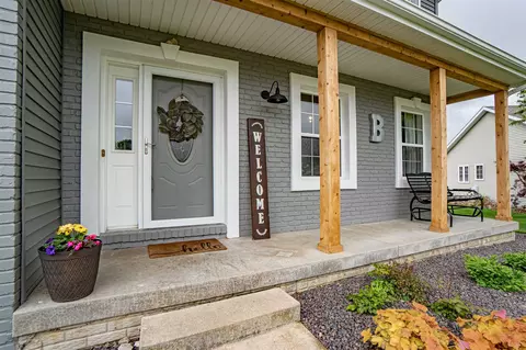 1006 Summerset St, Morton, IL 61550 photo 2