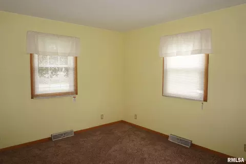 714 E Harrison St, Cuba, IL 61427 photo 22