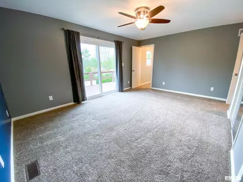 713 Curtis Ct, Eureka, IL 61530 photo 20
