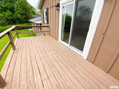 713 Curtis Ct, Eureka, IL 61530 photo 24