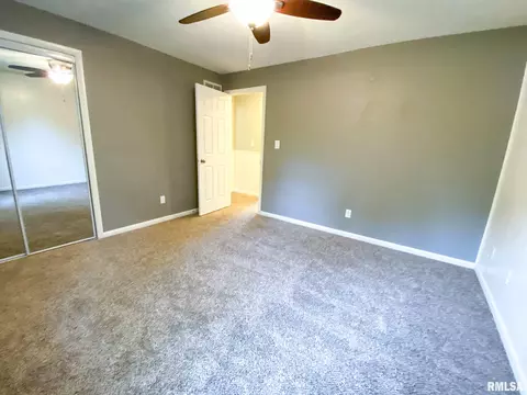 713 Curtis Ct, Eureka, IL 61530 photo 29