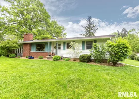 214 Shady Ln, Eureka, IL 61530 photo 1