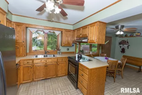 214 Shady Ln, Eureka, IL 61530 photo 21