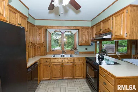 214 Shady Ln, Eureka, IL 61530 photo 23