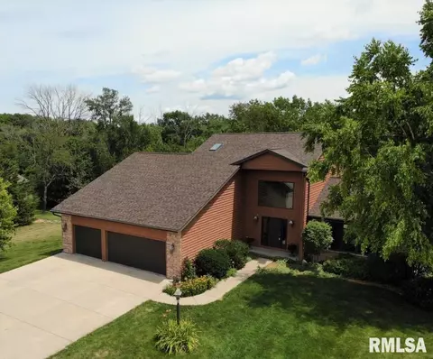 1318 Amanda Dr, Metamora, IL 61548 photo 2