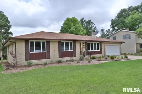 922 E Marshall Rd, Morton, IL 61550 photo 3