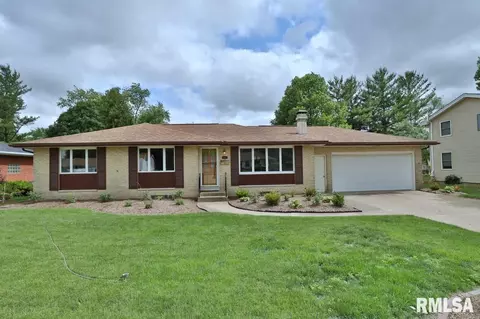922 E Marshall Rd, Morton, IL 61550 photo 2