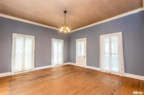 914 3rd St, Henry, IL 61537 photo 7