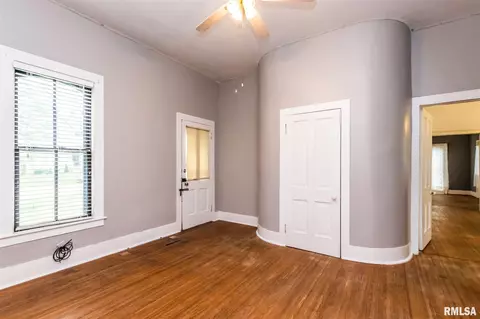914 3rd St, Henry, IL 61537 photo 22