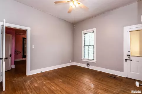 914 3rd St, Henry, IL 61537 photo 21
