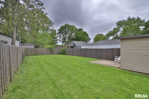 310 E Adams St, Morton, IL 61550 photo 47