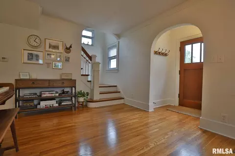 310 E Adams St, Morton, IL 61550 photo 5