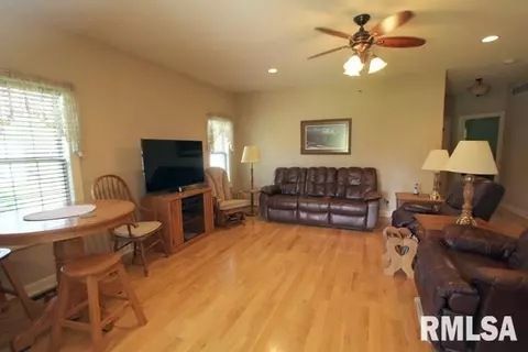 1115 Eaglet Ct, Lacon, IL 61540 photo 4