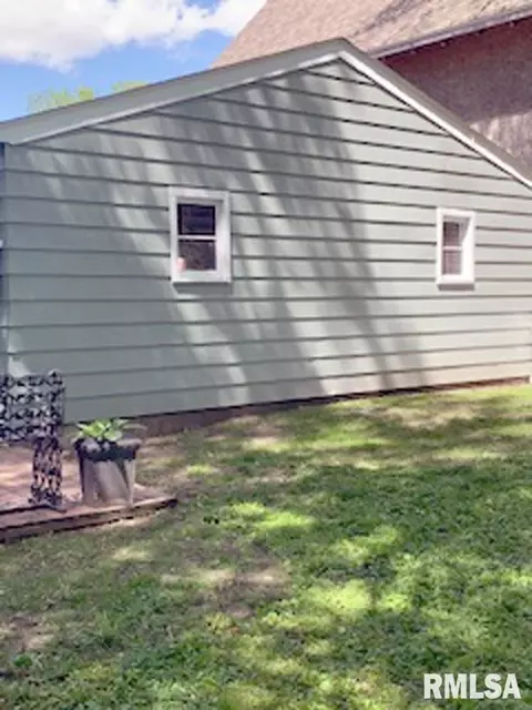846 E Spruce St, Canton, IL 61520 photo 38