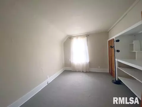 846 E Spruce St, Canton, IL 61520 photo 27