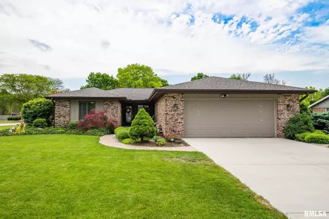 10 Forestview Rd, Morton, IL 61550 photo 1