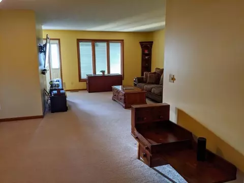 2009 Maple Ave, Macomb, IL 61455 photo 4