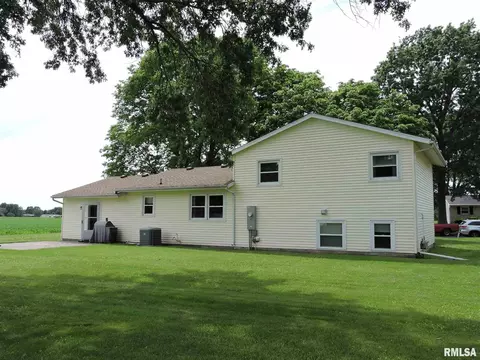 937 Jamie Ln, Macomb, IL 61455 photo 29