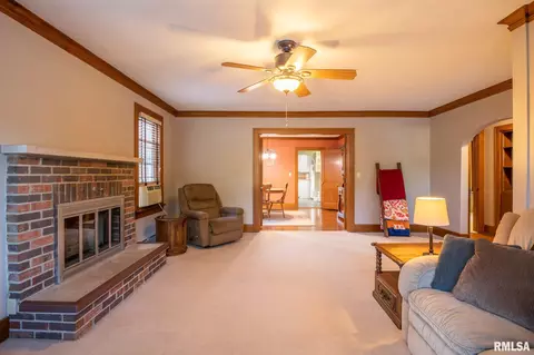 105 E Jackson St, Morton, IL 61550 photo 12