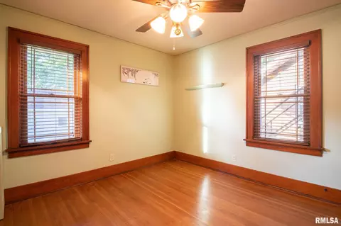 105 E Jackson St, Morton, IL 61550 photo 42