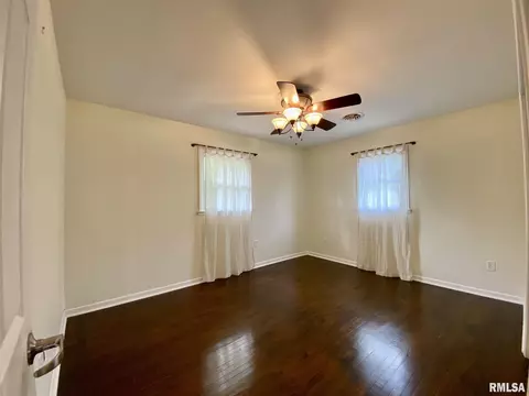 235 E Summit St, Macomb, IL 61455 photo 19