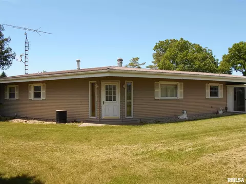 80 Wingate Dr, Avon, IL 61415 photo 12