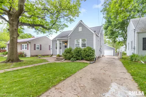 326 Elmhurst Ave, Peoria, IL 61603 photo 2
