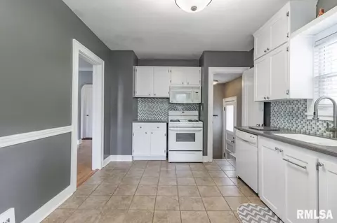 326 Elmhurst Ave, Peoria, IL 61603 photo 15